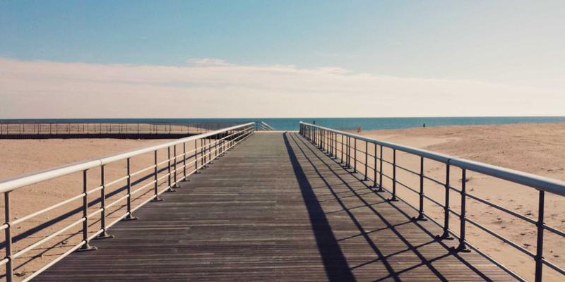 生命之微,匠心之极:解析助听器与植入式医疗设备中微型五金件的生物相容性加工挑战